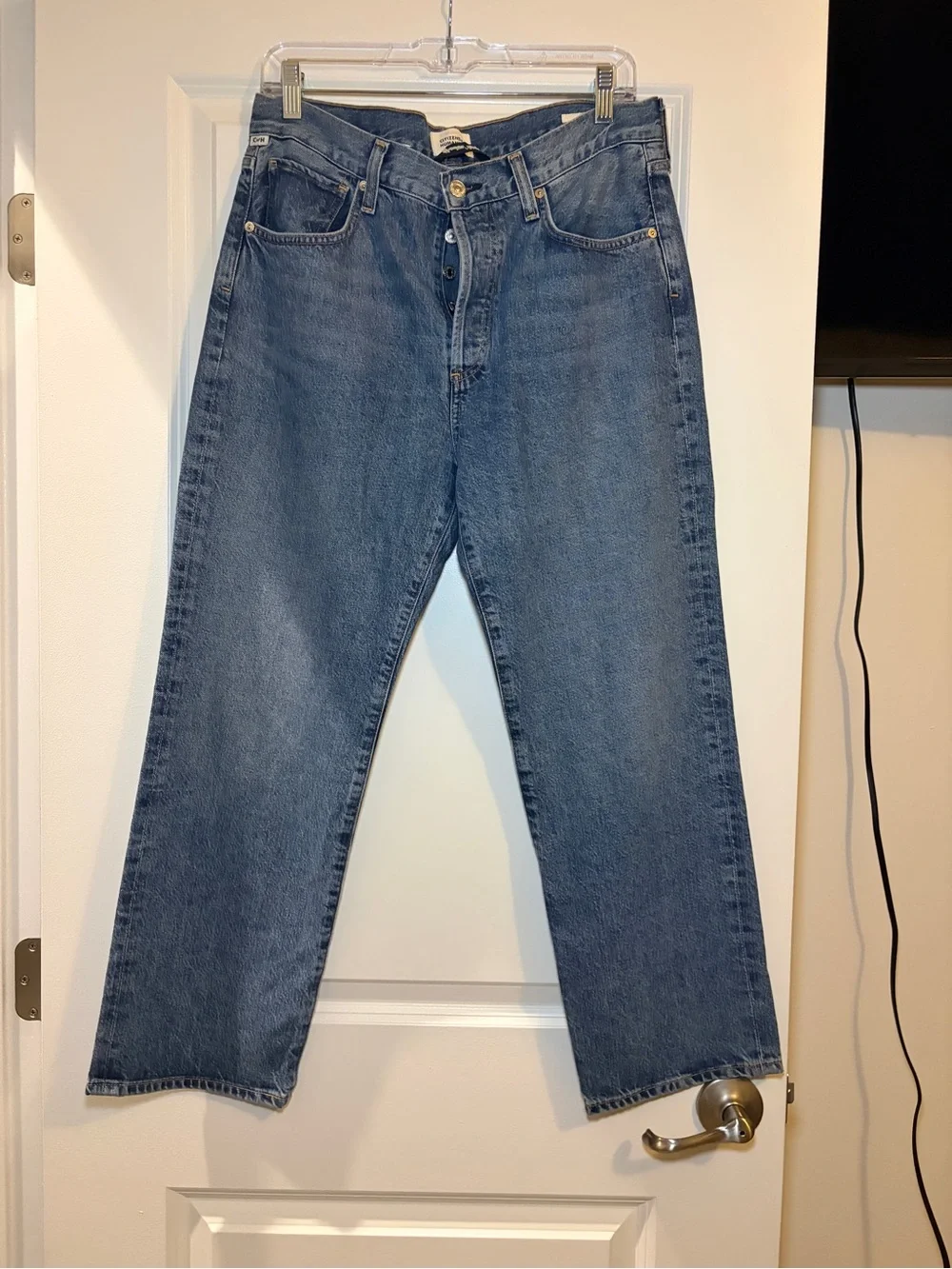 Citizens Of Humanity | Emery Crop Straight-Leg Jeans in Medium Blue